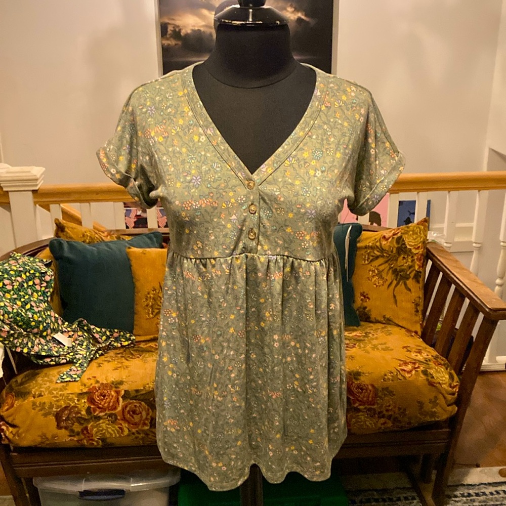 Maternity top small